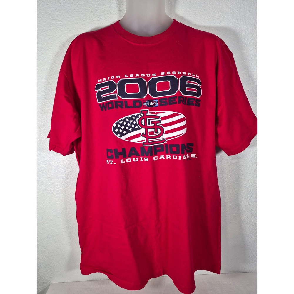 Gear For Sports St Louis Cardinals 2006 World Series Champions Red T-Shirt 2XL